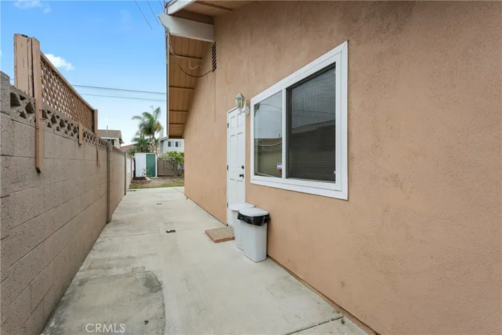 6252 Navajo Road, Westminster, California 92683