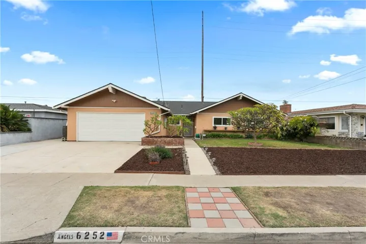 6252 Navajo Road, Westminster, California 92683