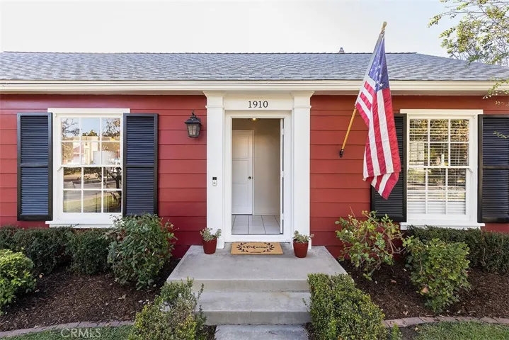 1910 N Towner Street, Santa Ana, California 92706