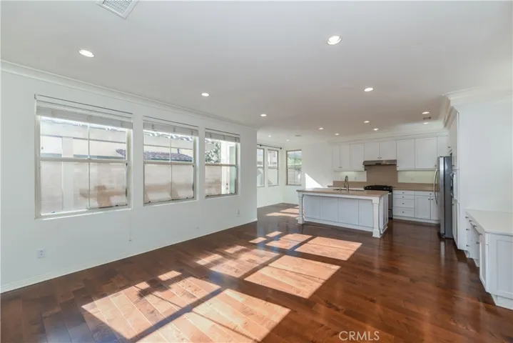 34 Peach Blossom 43, Irvine, California 92618