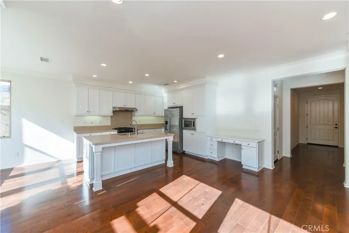 34 Peach Blossom 43, Irvine, California 92618