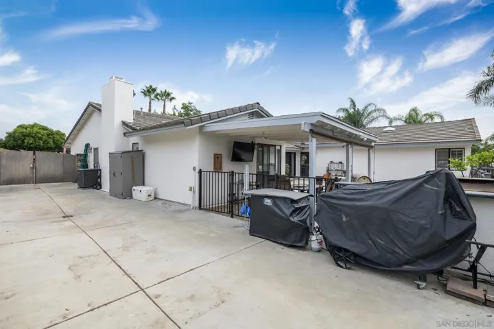 23952 Berryessa Ct, Ramona, California 92065