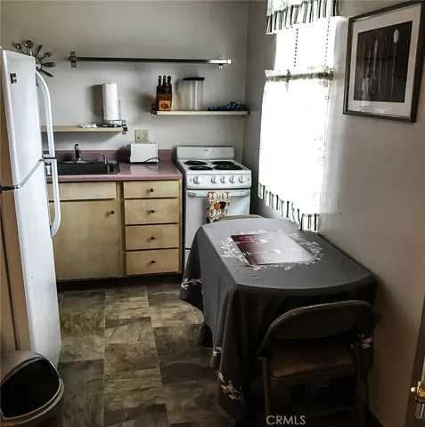 9505 Harbor Drive, Glenhaven, California 95443
