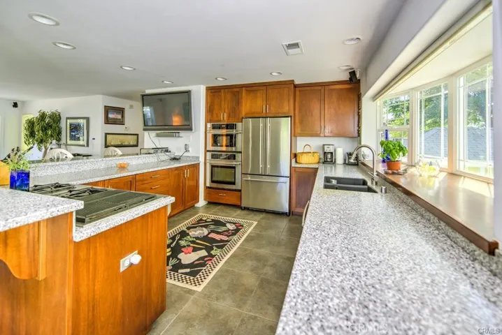 9505 Harbor Drive, Glenhaven, California 95443