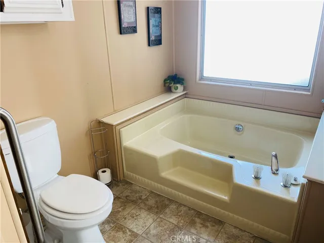 5001 W Florida 630, Hemet, California 92545
