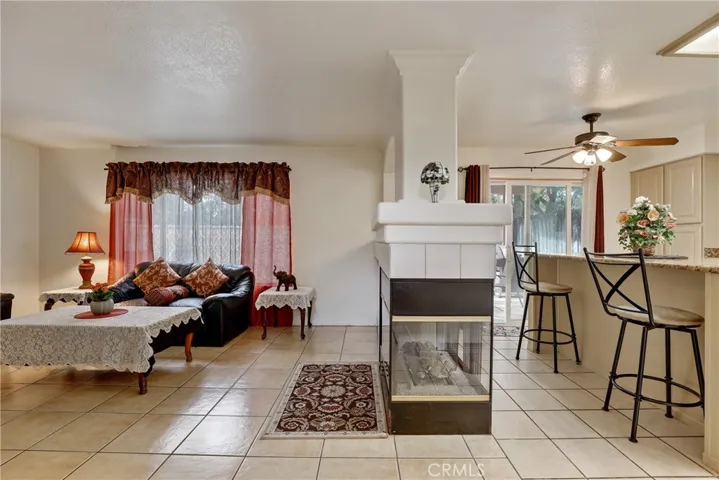 43163 Camino Caruna, Temecula, California 92592