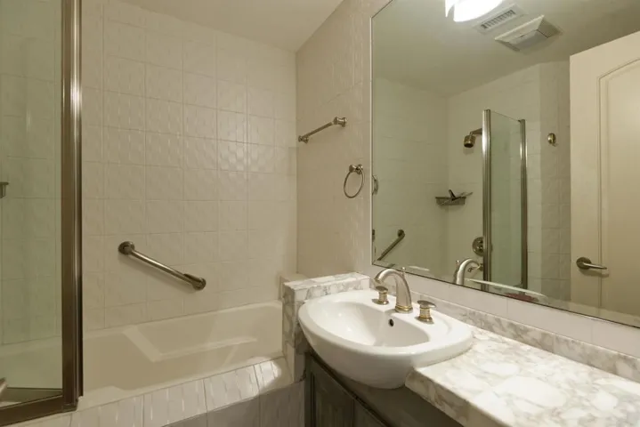 1001 Genter St 6b, La Jolla, California 92037