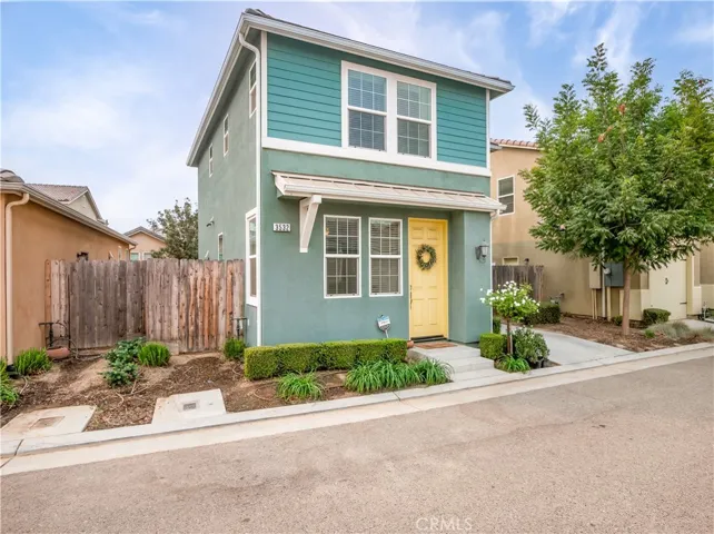 3532 Infusion Way, Clovis, California 93619