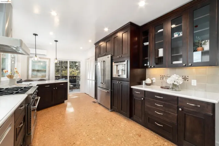 4551 Tompkins, Oakland, California 94619