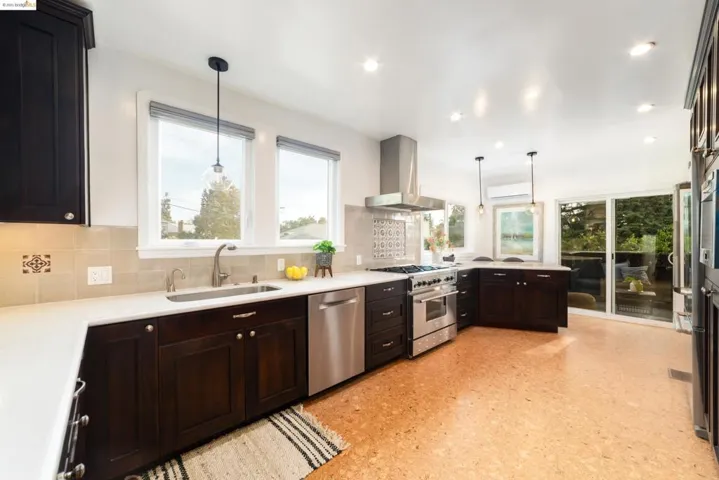 4551 Tompkins, Oakland, California 94619