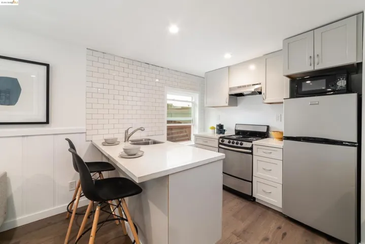 4551 Tompkins, Oakland, California 94619