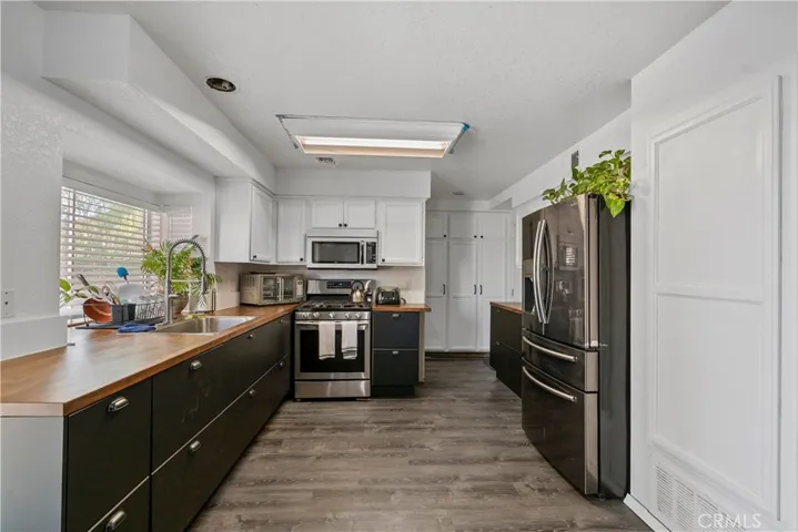 39306 Fieldcrest Circle, Palmdale, California 93551