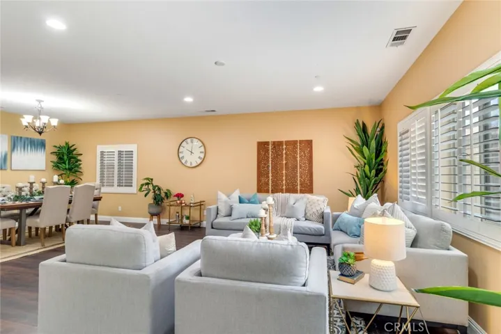 16760 Morning Dew Lane, Fontana, California 92336