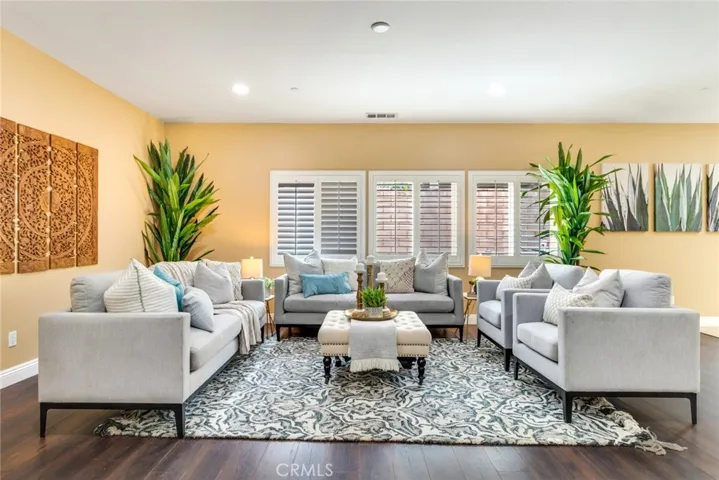 16760 Morning Dew Lane, Fontana, California 92336