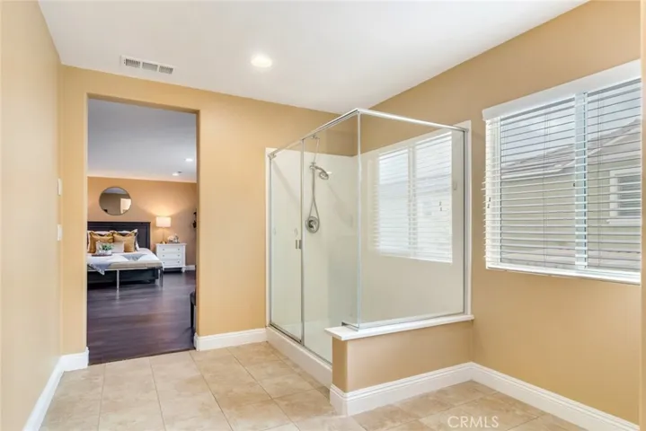 16760 Morning Dew Lane, Fontana, California 92336