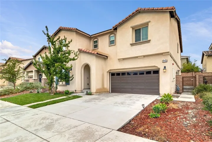 16760 Morning Dew Lane, Fontana, California 92336