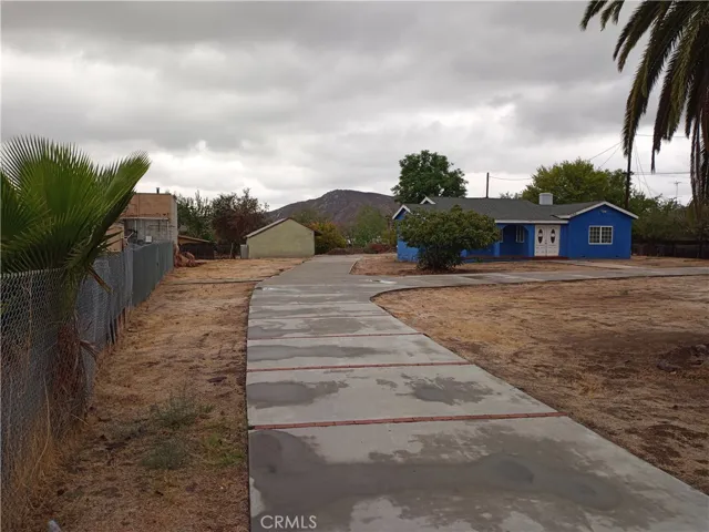 Front drive way