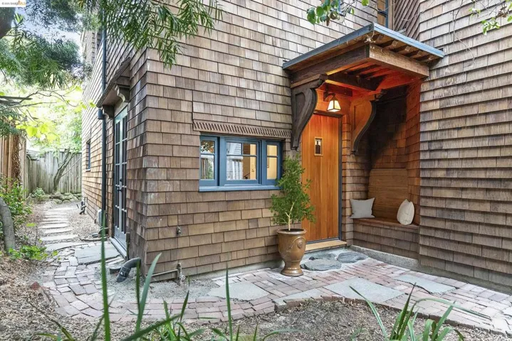 2016 Delaware Street A, Berkeley, California 94709