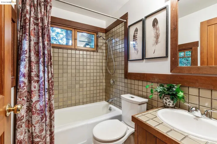 2016 Delaware Street A, Berkeley, California 94709