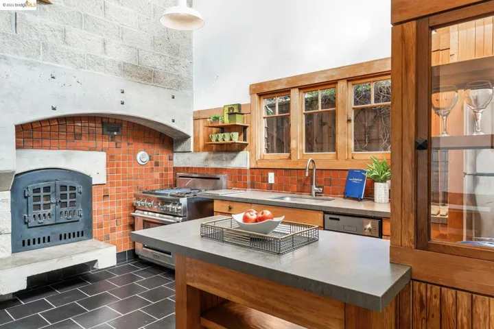 2016 Delaware Street A, Berkeley, California 94709