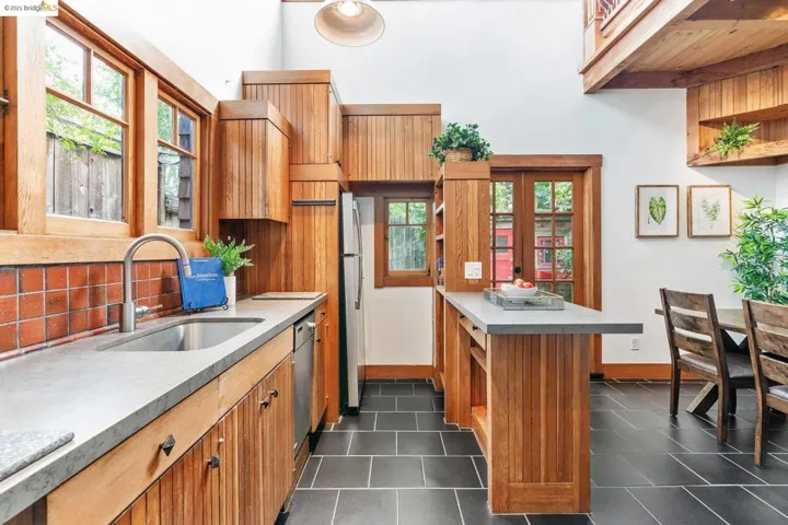 2016 Delaware Street A, Berkeley, California 94709