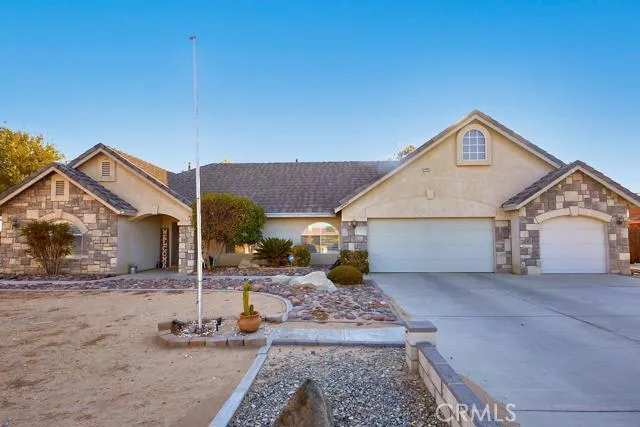 14447 Choco Road, Apple Valley, California 92307