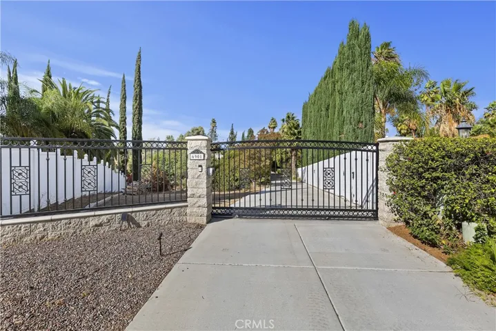 6901 Sandtrack Road, Riverside, California 92506
