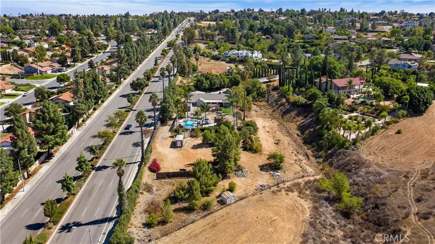 6901 Sandtrack Road, Riverside, California 92506
