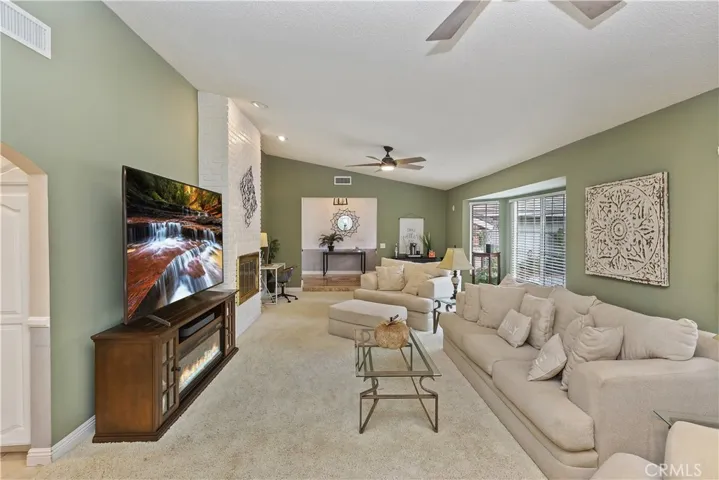 6901 Sandtrack Road, Riverside, California 92506