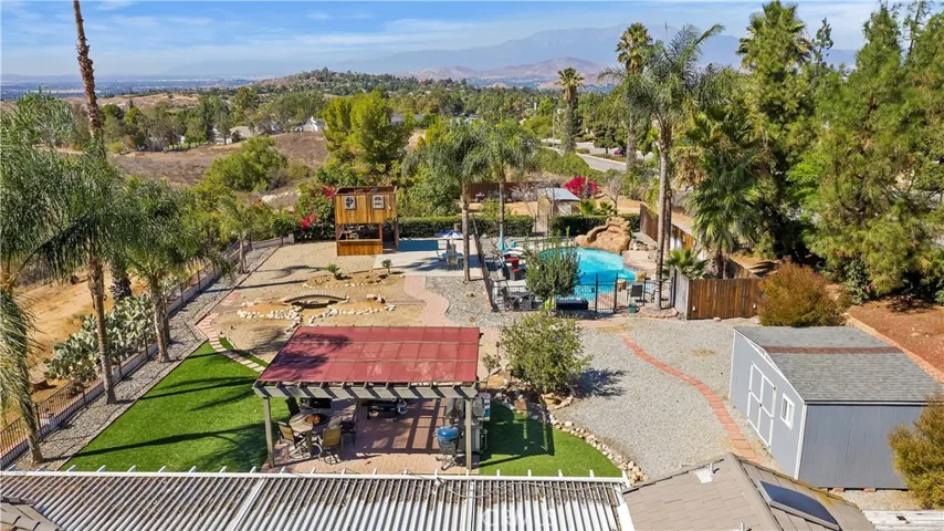 6901 Sandtrack Road, Riverside, California 92506