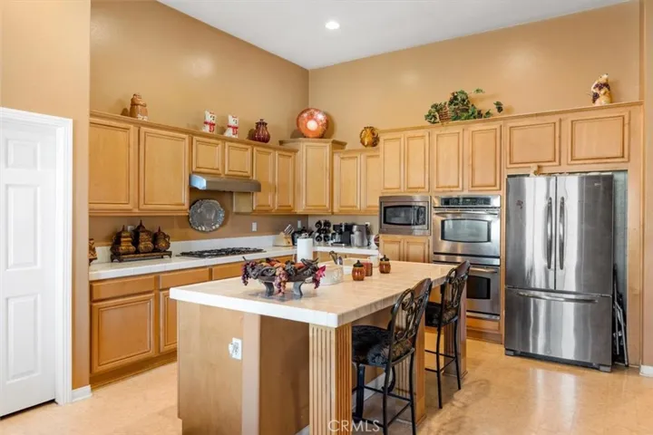 31132 Hickory Place, Temecula, California 92592