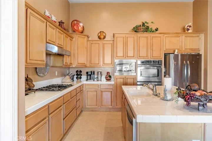 31132 Hickory Place, Temecula, California 92592