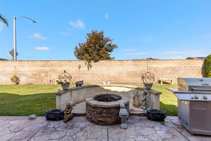31132 Hickory Place, Temecula, California 92592