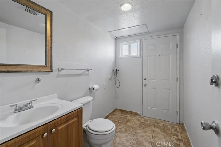 16822 Glenfall Avenue, Palmdale, California 93591