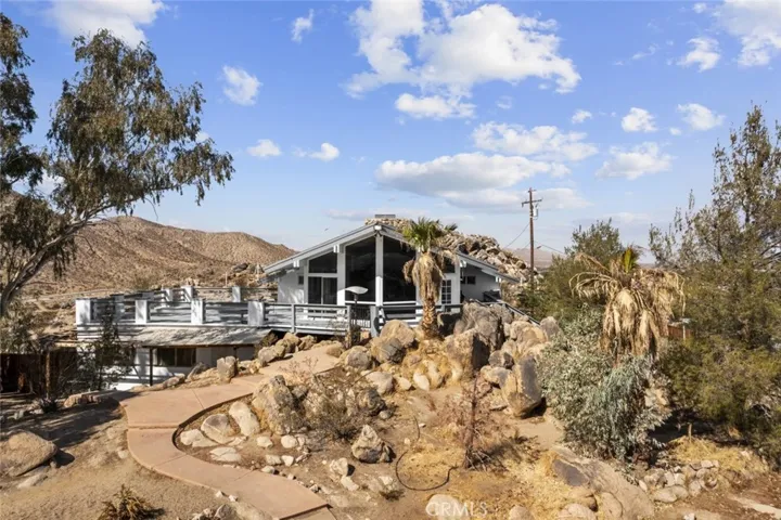 16822 Glenfall Avenue, Palmdale, California 93591
