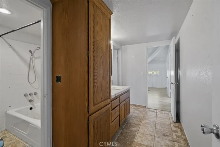16822 Glenfall Avenue, Palmdale, California 93591