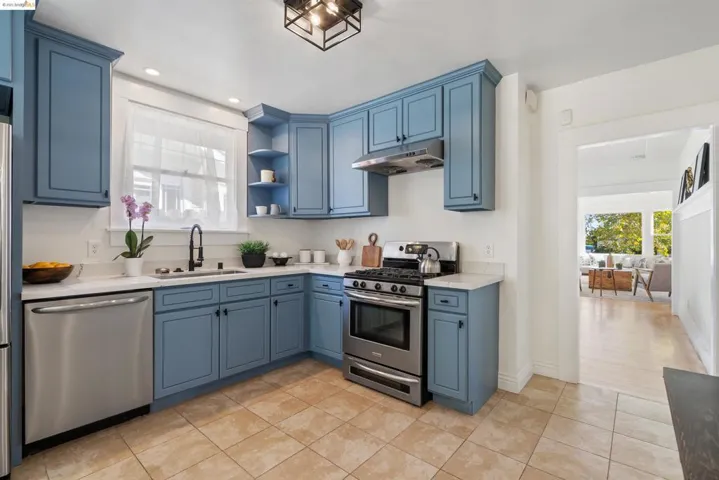 2165 39th Ave, Oakland, California 94601
