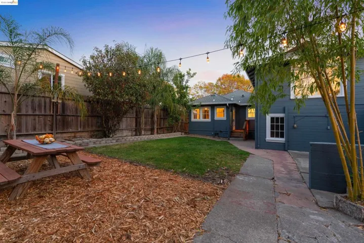2165 39th Ave, Oakland, California 94601