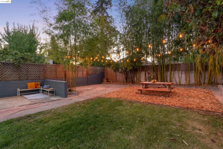 2165 39th Ave, Oakland, California 94601