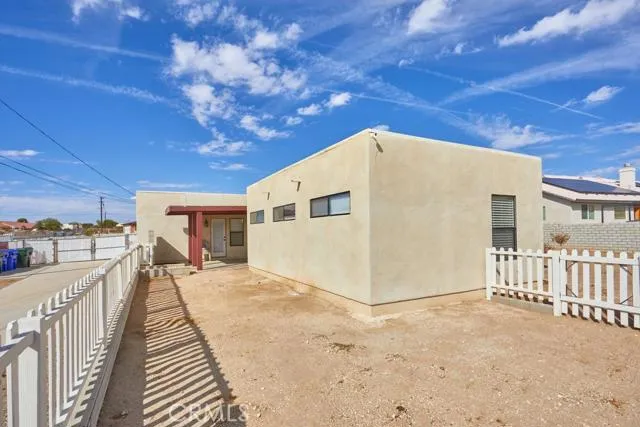 16433 Rimrock Road, Apple Valley, California 92307