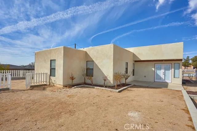 16433 Rimrock Road, Apple Valley, California 92307