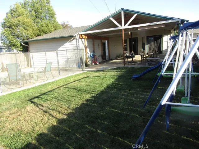 1312 Lake Avenue, Chowchilla, California 93610
