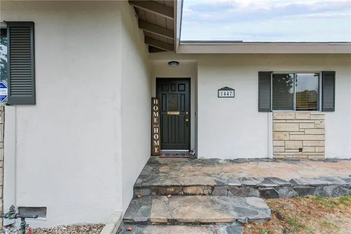 1447 N 1st Avenue, Upland, California 91786