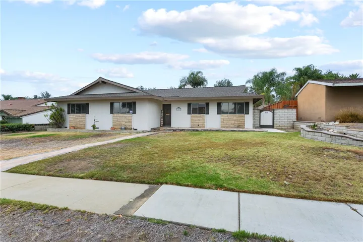 1447 N 1st Avenue, Upland, California 91786