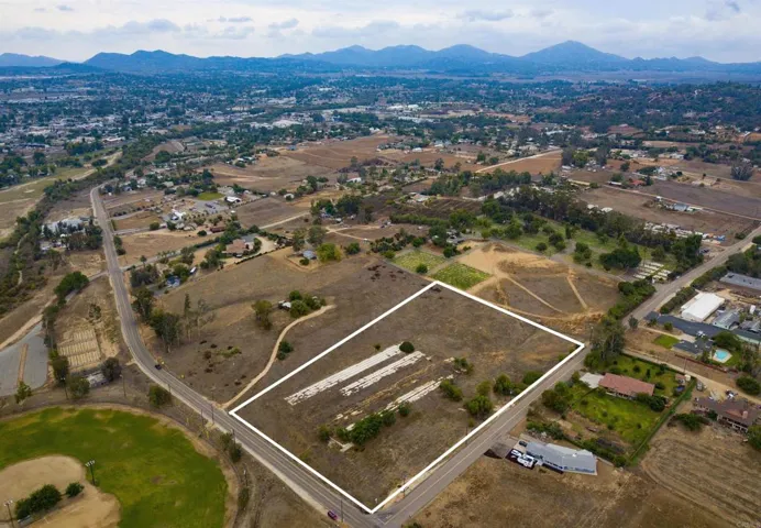 440 Ash Street, Ramona, California 92065