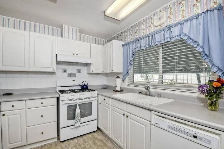 3535 Linda Vista Drive Spc 286, San Marcos, California 92078