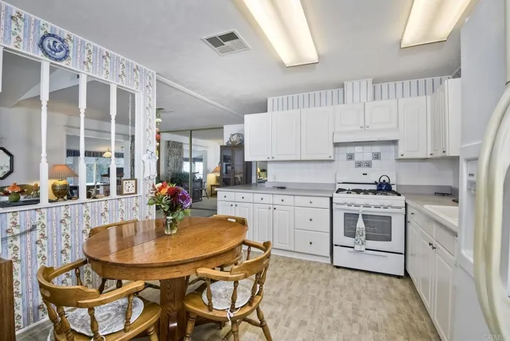 3535 Linda Vista Drive Spc 286, San Marcos, California 92078