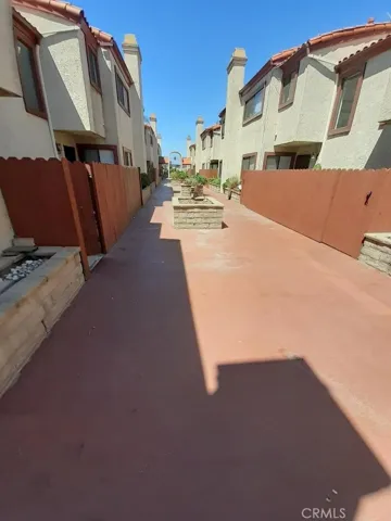 Common area walkway
