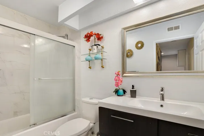 14344 Foothill Boulevard 906, Sylmar, California 91342