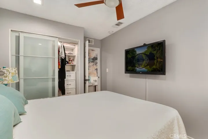 14344 Foothill Boulevard 906, Sylmar, California 91342
